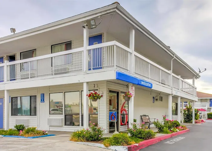 Motel 6-Medford, Or - North