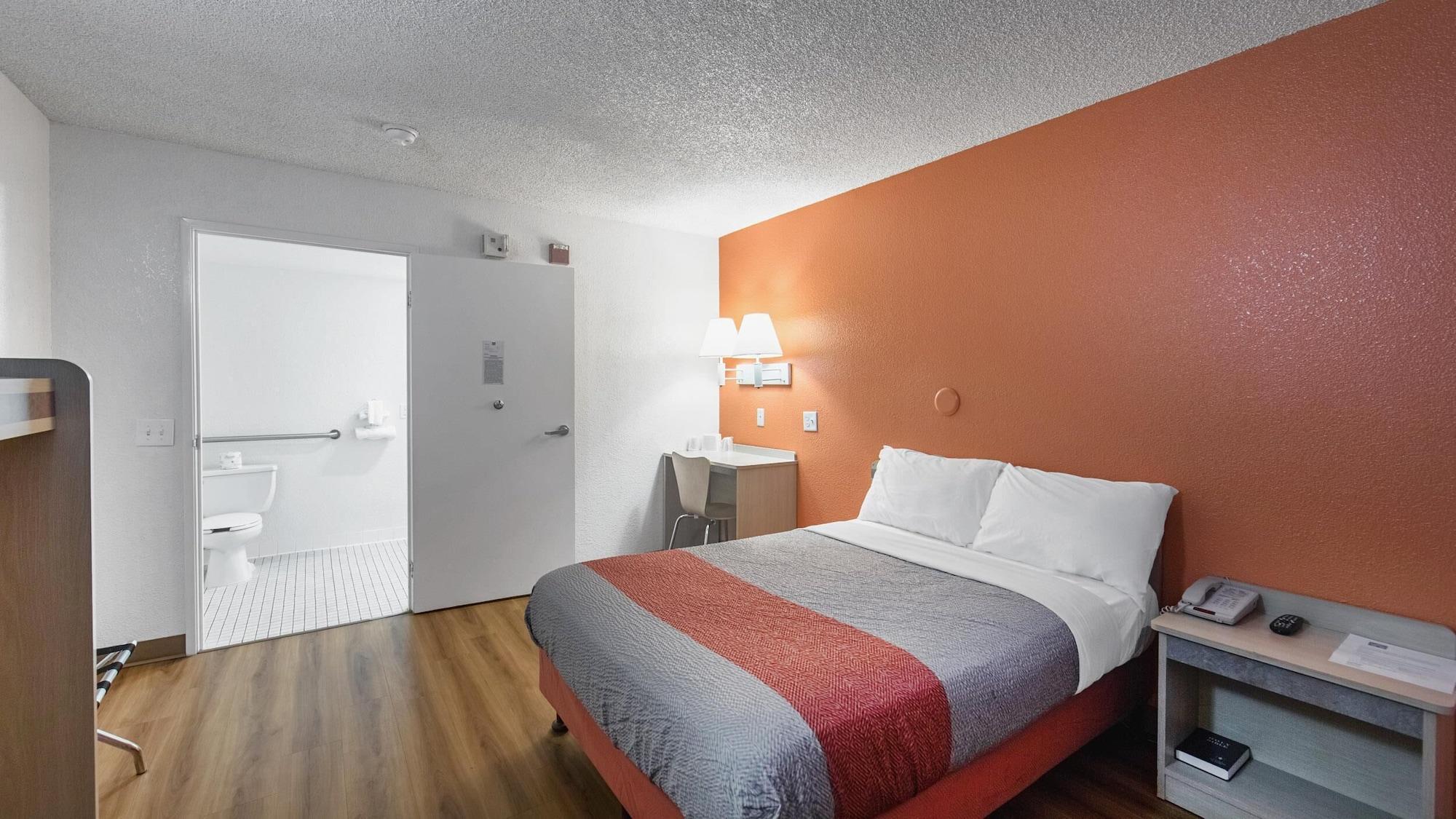 6-medford, Or - North Hotel