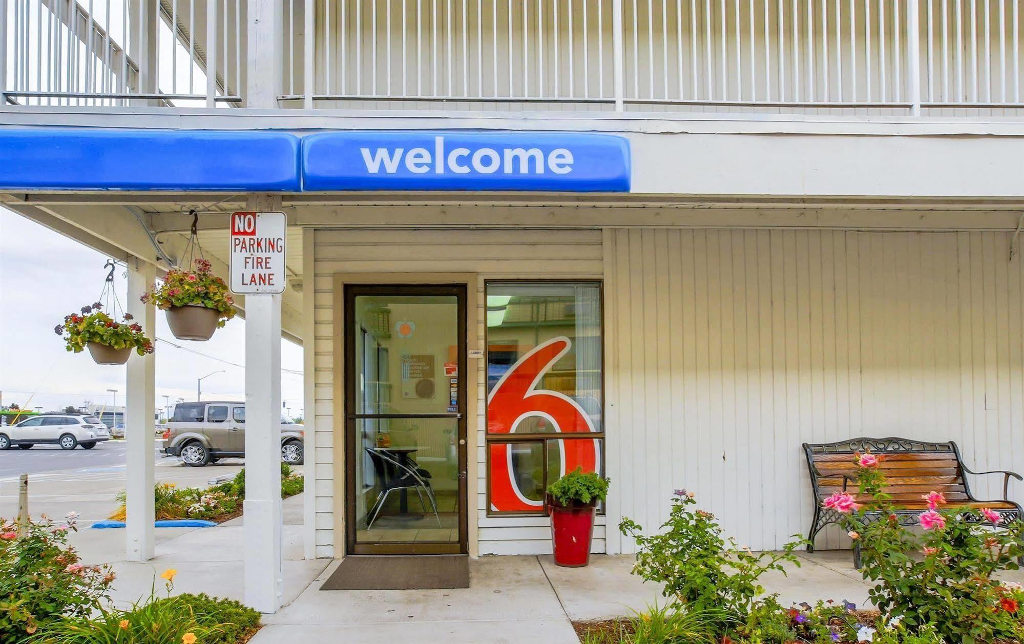 6-medford, Or - North Hotel
