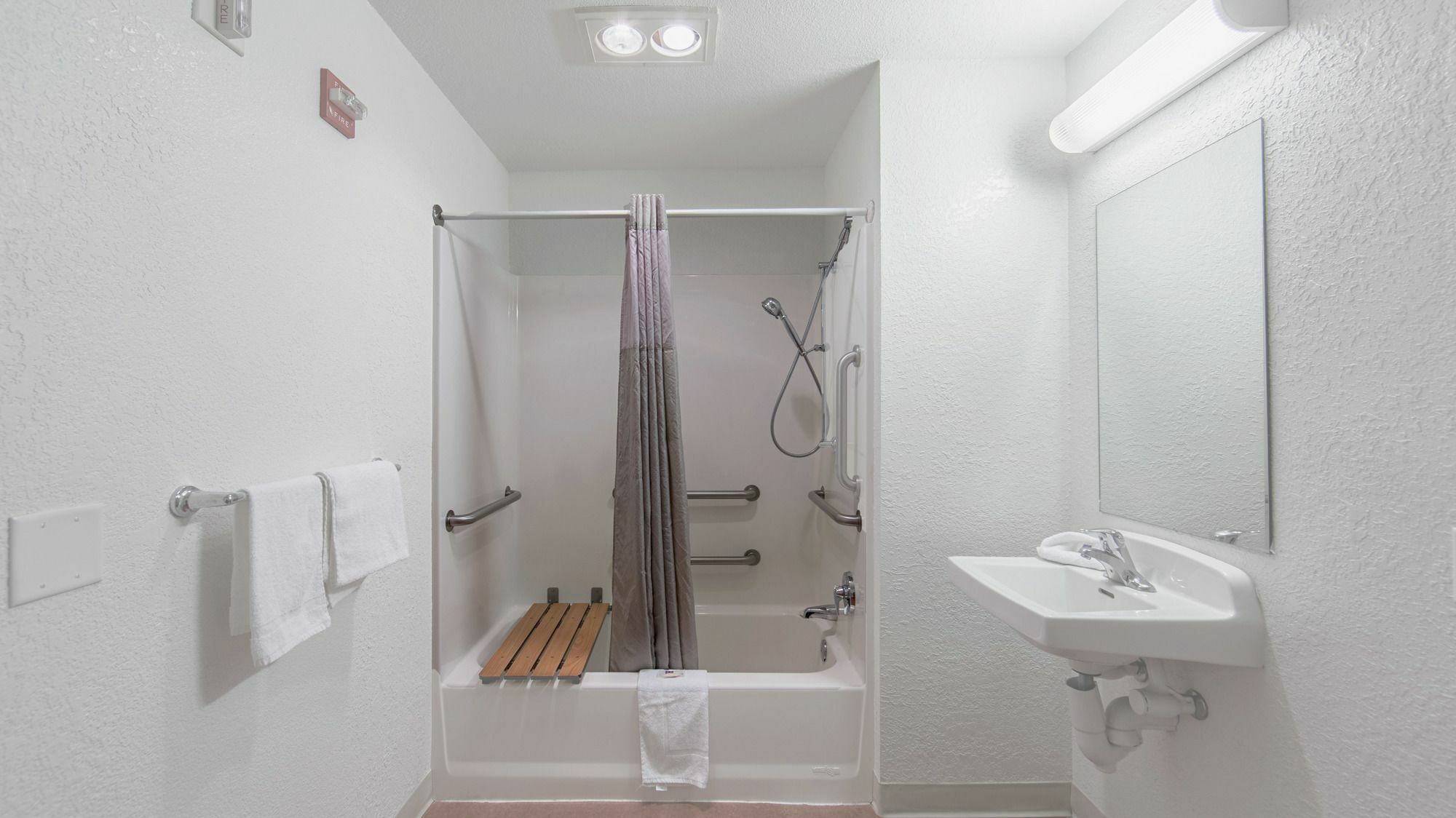 Hotel 6-medford, Or - North