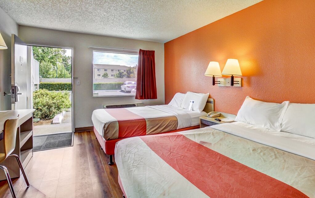 Hotel 6-medford, Or - North